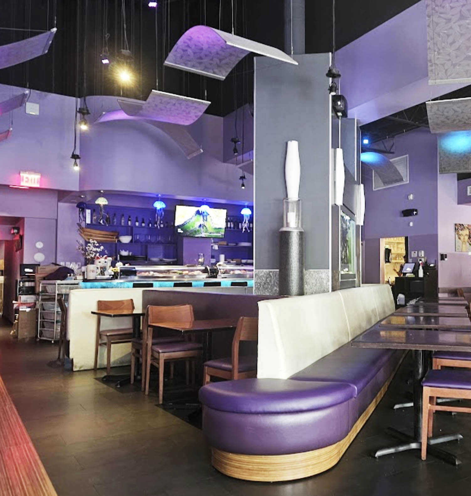 TJ Thai Sushi Restaurant Front View